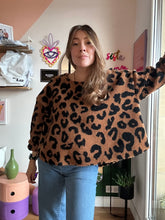 Charger l&#39;image dans la galerie, Pull Angélique leopard manches longues