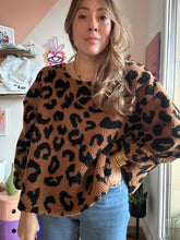 Charger l&#39;image dans la galerie, Pull Angélique leopard manches longues