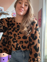 Charger l&#39;image dans la galerie, Pull Angélique leopard manches longues