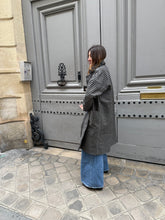 Charger l&#39;image dans la galerie, Manteau long Boyfriend Izia - laine vichy gris et noir
