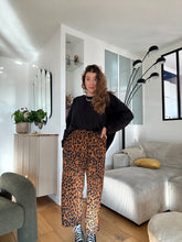Charger l&#39;image dans la galerie, Pantalon DELILA velours leo