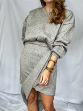 Charger l&#39;image dans la galerie, Ensemble Sweat Crop Roxie et Jupe Lena Molleton gris