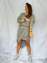 Charger l&#39;image dans la galerie, Ensemble Sweat Crop Roxie et Jupe Lena Molleton gris