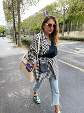 Charger l&#39;image dans la galerie, Veste Boyfriend Izia courte - vichy noir et blanche